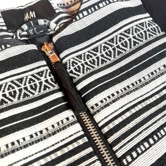 Black & White Modern Bohemian Print Blazer - Picture 4 of 4